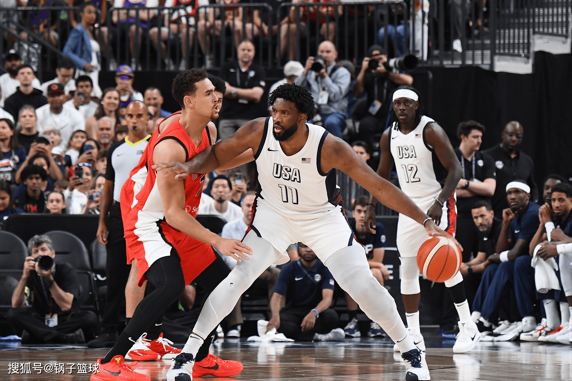 华体会体育体验詹姆斯遭遇三持续失利,加拿大队教练压力巨大!比赛高潮迭起的简单介绍